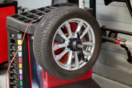 Pneumatiques &agrave; Sauxillange : bien choisir et entretenir