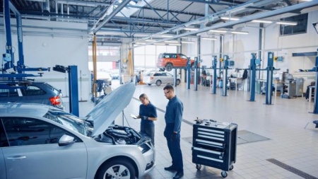 &Agrave; quelle fr&eacute;quence r&eacute;viser votre auto &agrave; Sauxillange ?